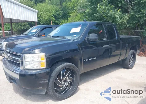 2007 Chevrolet Silverado 1500 Work Truck from USA, damaged, VIN 2GCEC19C671625596